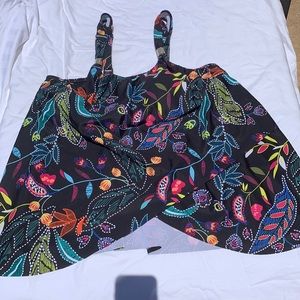 Venus size 1X  multi colored  tankini adjustable straps removable pads